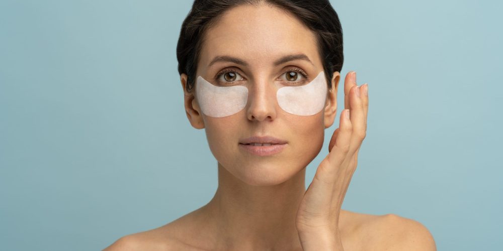 under-eye-circles-what-are-the-common-causes-how-to-cure-2560x1280